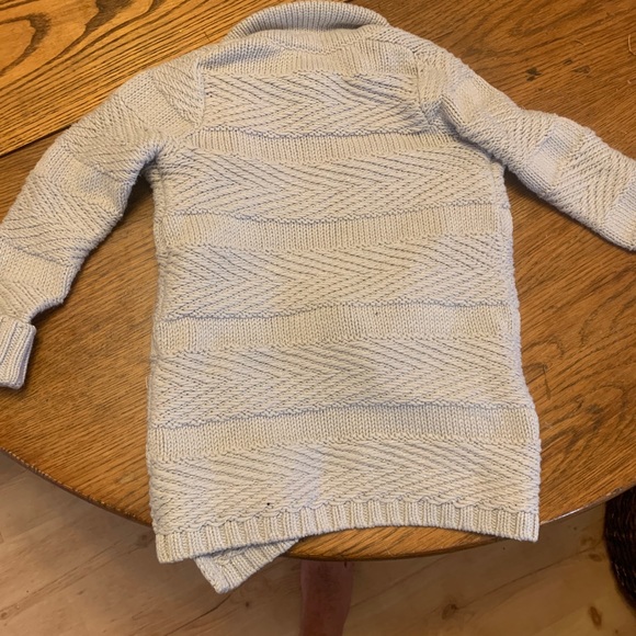 Max Studio baby - 3T - cite grey sweater - Picture 4 of 6